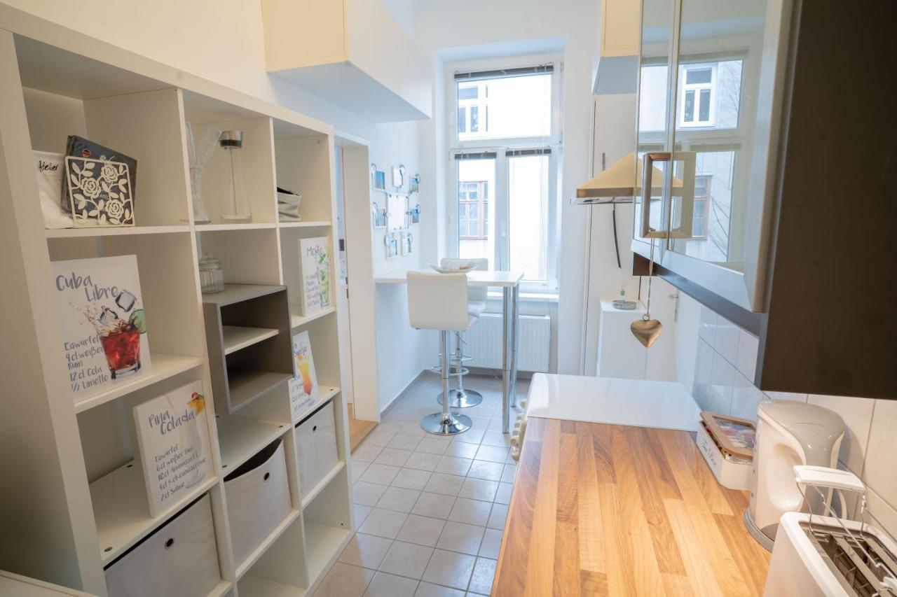 Апартаменты Cozy Modern Nest In The Heart Of Vienna With Netflix Экстерьер фото